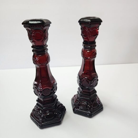 Vintage Avon Cape Cod Collection Set of 2 Candlesticks - Picture 1 of 6
